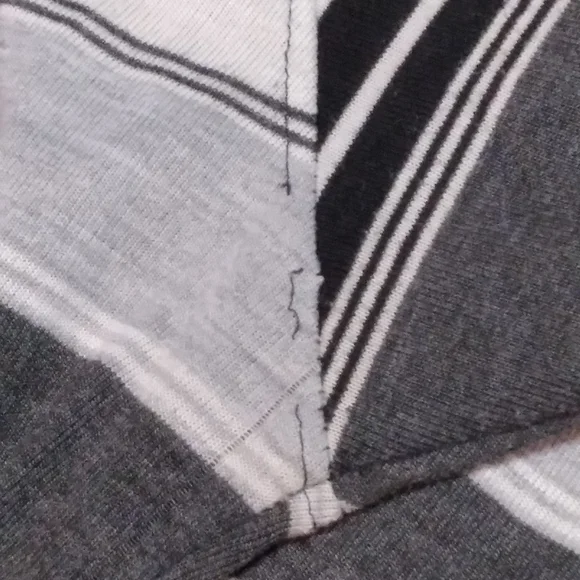 (#11) Men's Black and White Stripped Xtreme Gear Collar Shirt (Size 3XL) - Picture 7 of 12